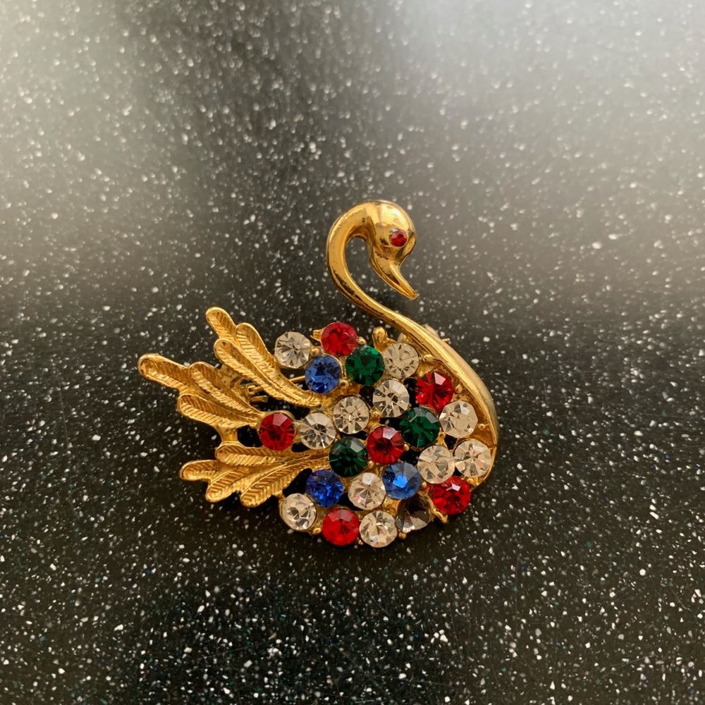 Swan shaped multicolored jewelry brooch